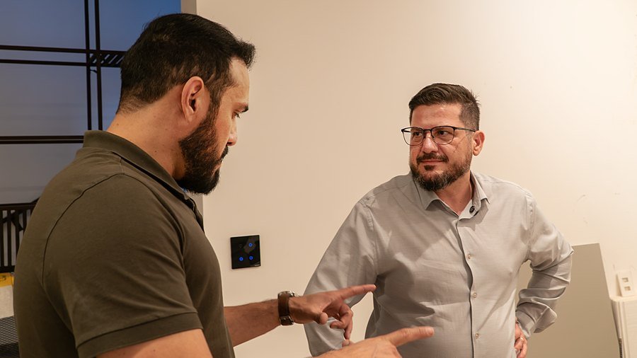 Alinhamento técnico no ponto de instalação